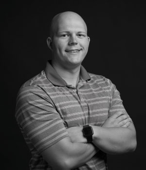 Riley Shanks Headshot