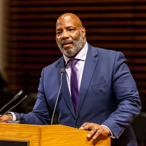 Jelani Cobb headshot