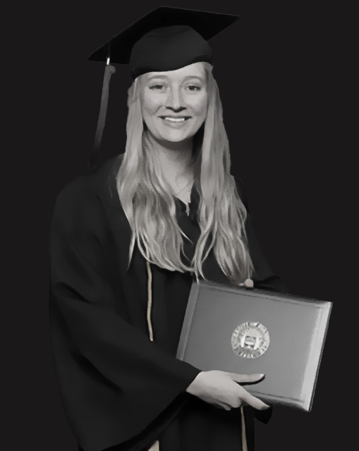 Hollie Hoffman headshot