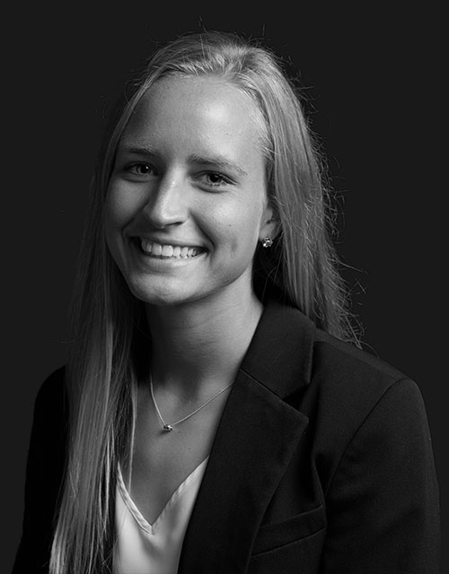 Maggie Leazer headshot