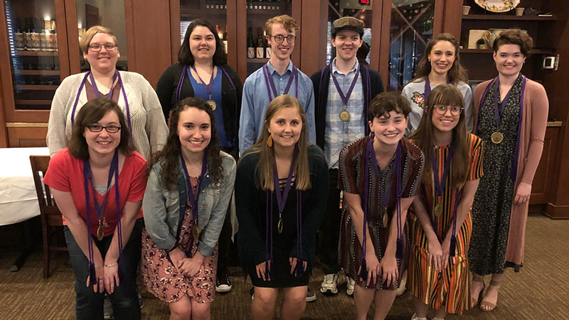 2019 graduate dinner students