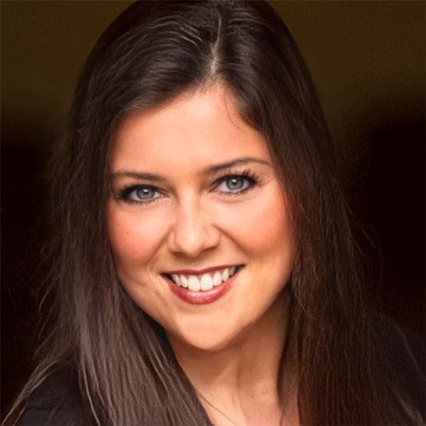 Lindsay Halbig