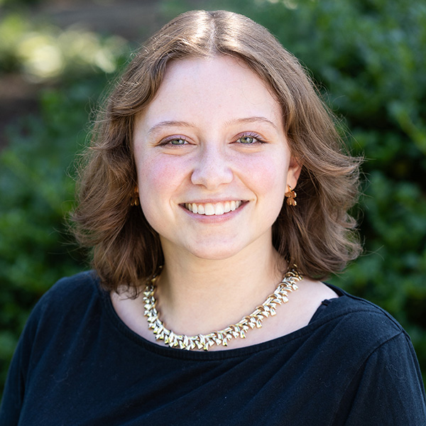 Lorna Haynes's Headshot