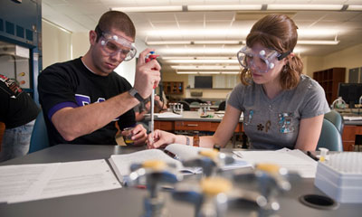 Chemistry students in lab