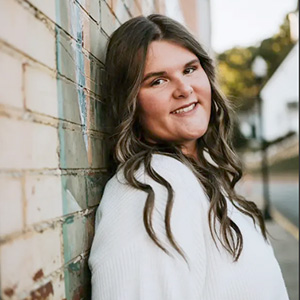 Audrey Bledsoe headshot