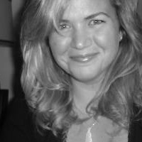 Carrie Jerrell headshot