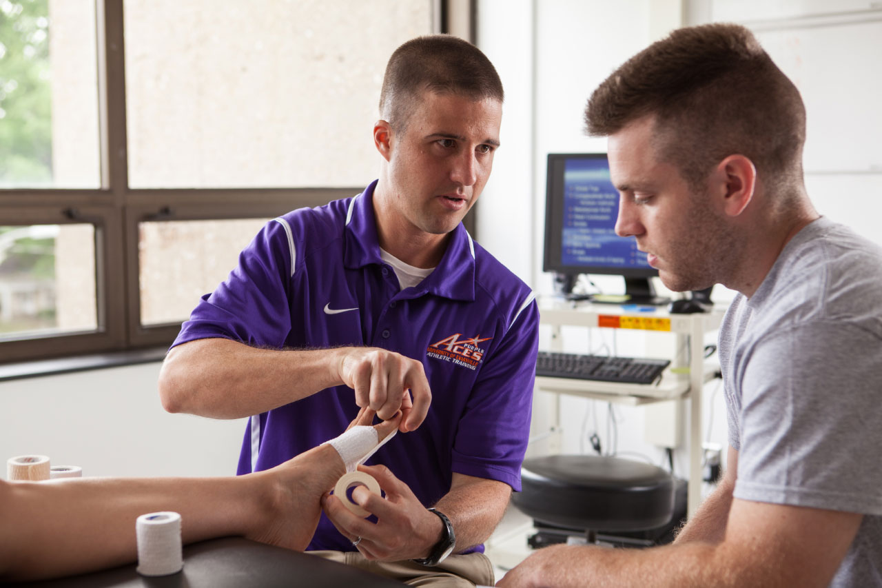 UE's Master of Science in Athletic Training Program Announces New Clinical  Partner - University of Evansville